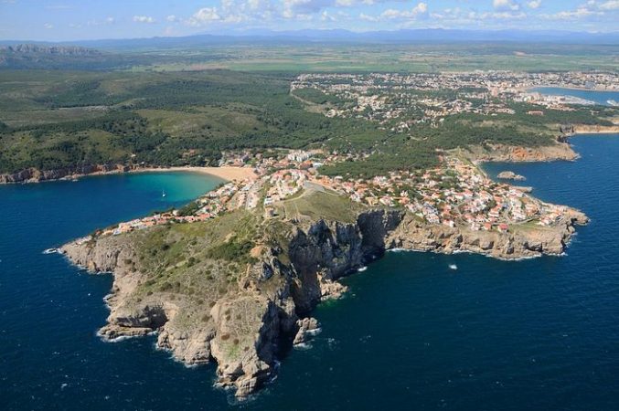 Pueblos de España donde puedes navegar por canales como si estuvieses en Venecia 19 Merca2.es costa Merca2.es