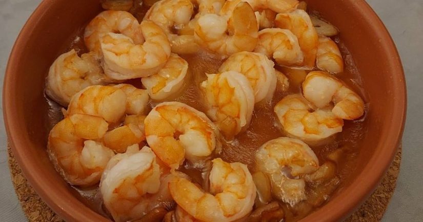 ¿Cómo realizar la preparación de las gambas al ajillo?