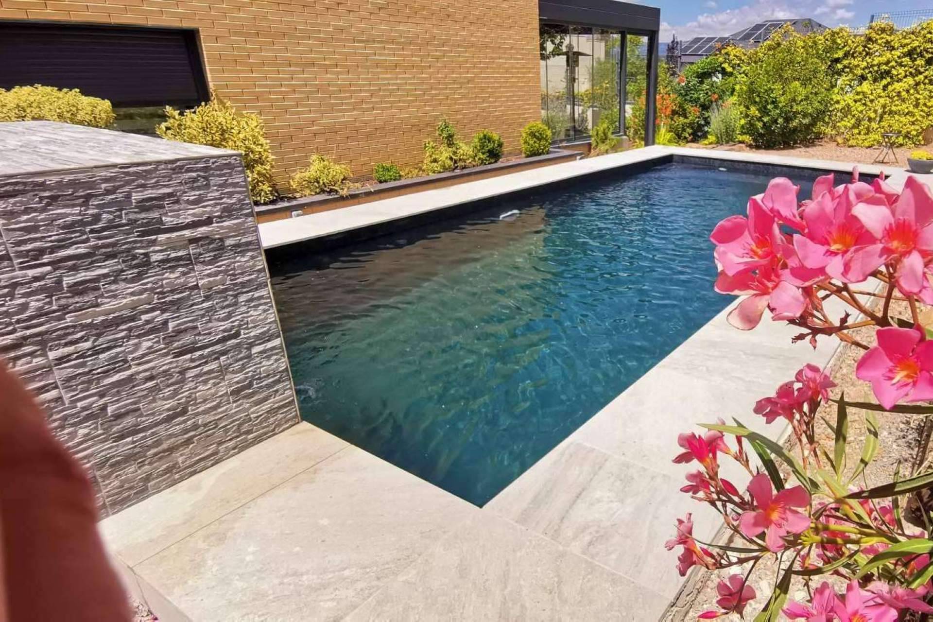 Las ventajas de una piscina sin tuberías, por Esencial Pool