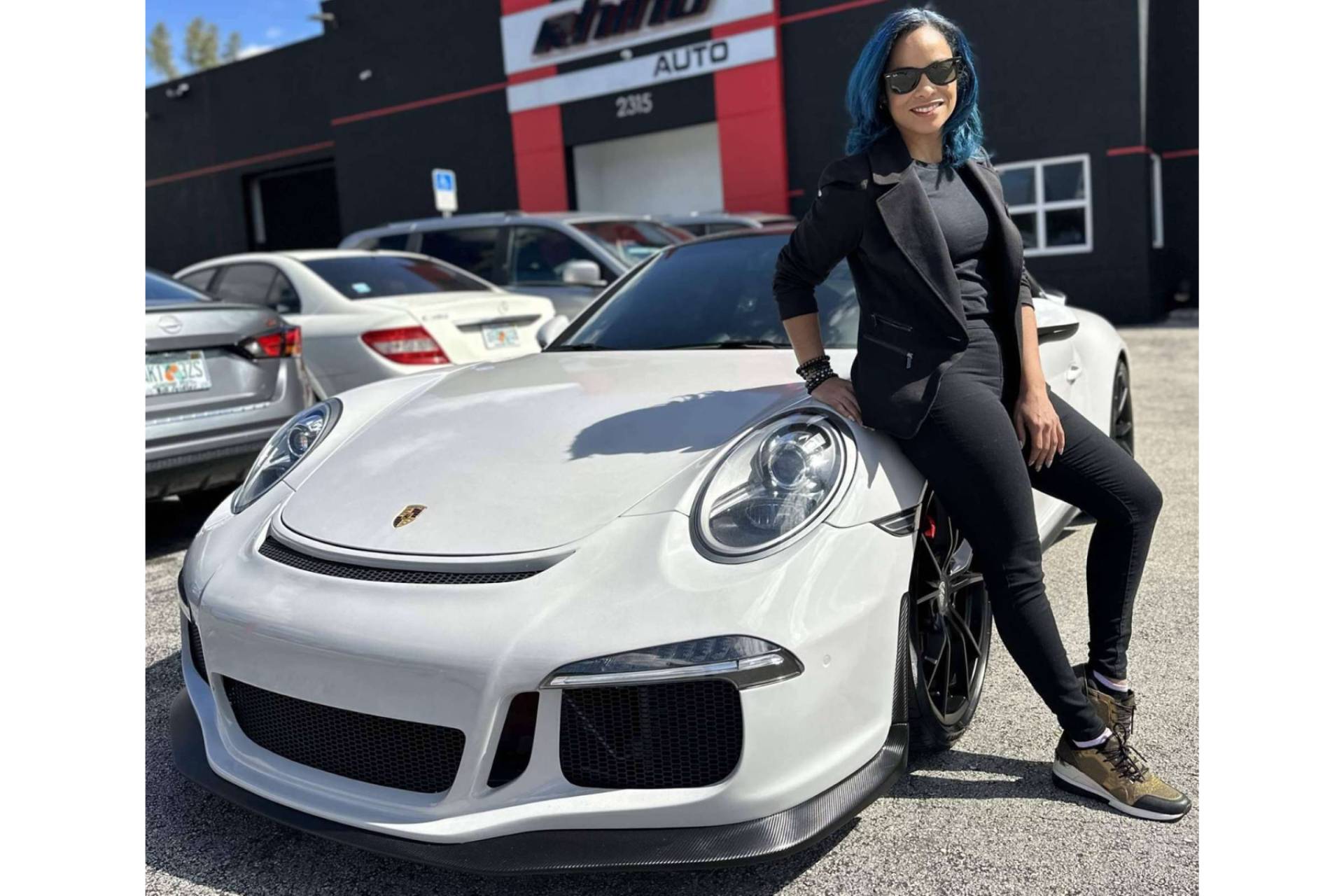 Dahiana José ofrece servicios de creadores de contenido en la industria automovilística