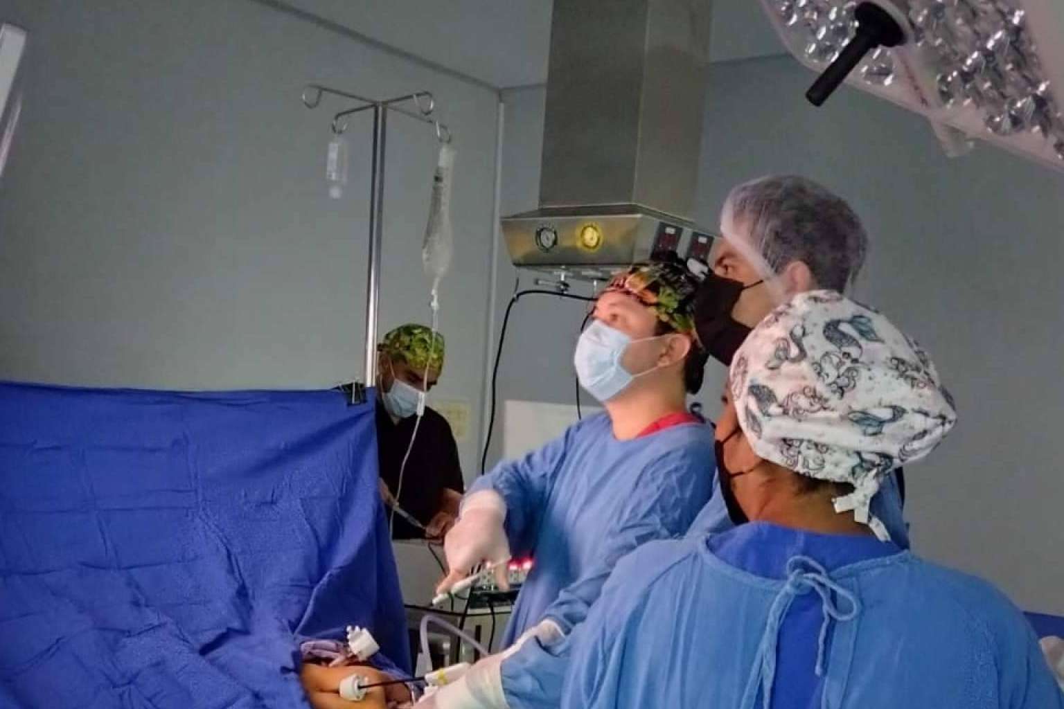 Cuáles son los riesgos y complicaciones de la restitución del tránsito intestinal