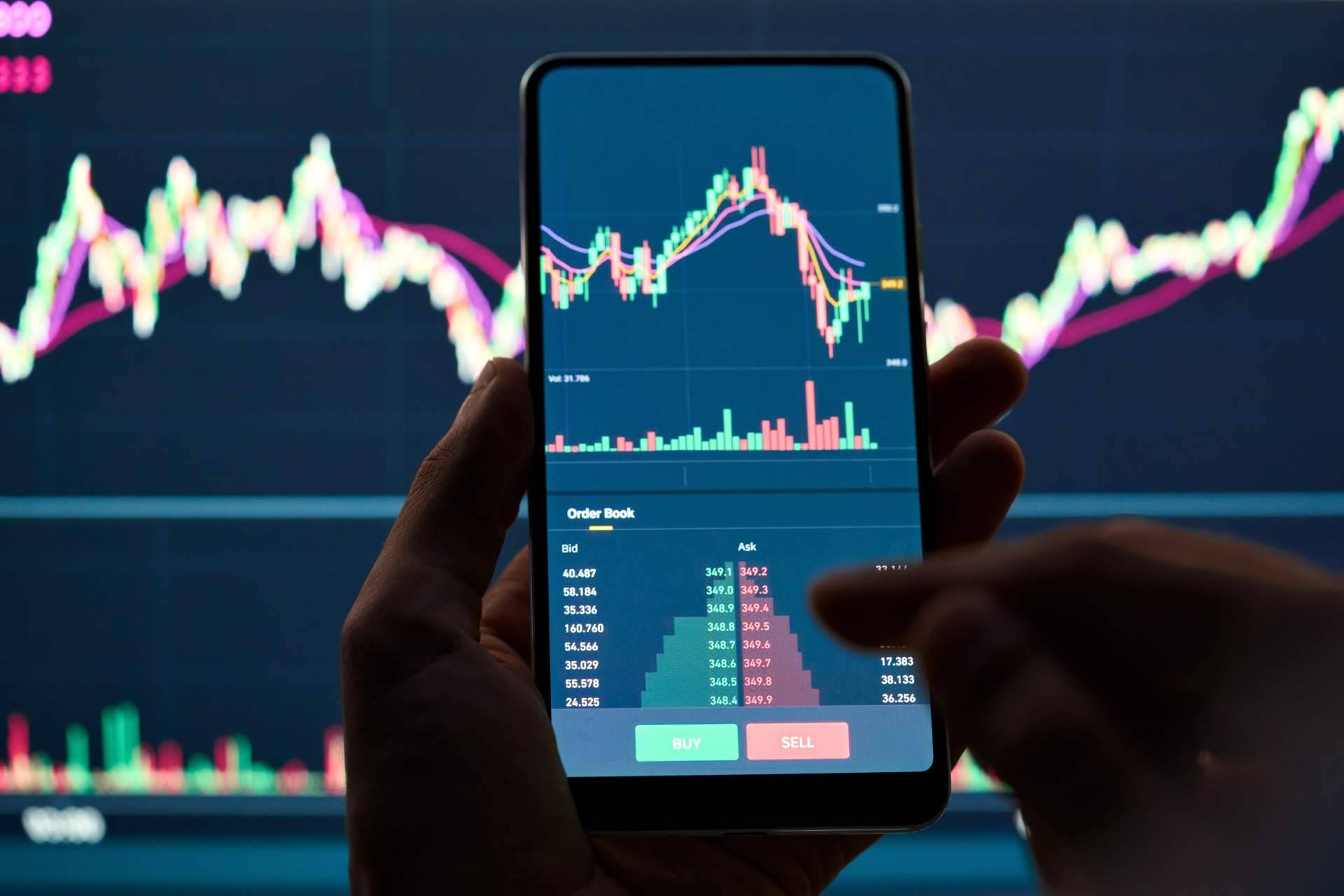 ¿Cuáles son las ventajas de implementar estrategias de marketing a través de una aplicación móvil?
