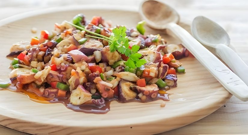 El truco de Arguiñano para hacer un salpicón de marisco que quita el sentido 32 Merca2.es plato 1 Merca2.es