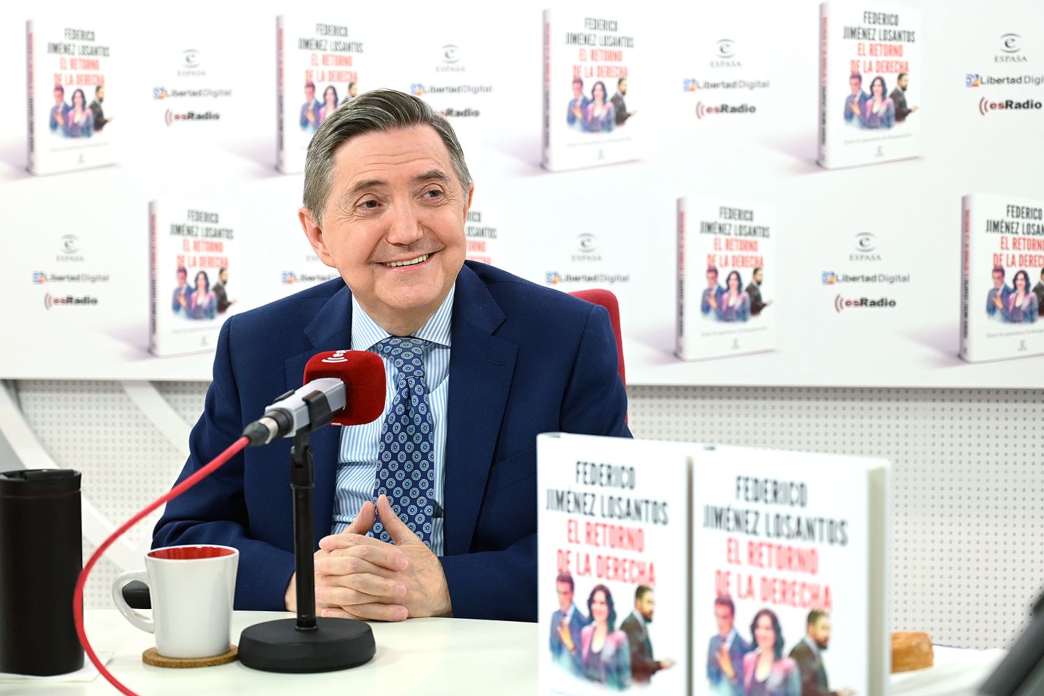 De las necrológicas políticas de Jiménez Losantos a la leyenda del diario Pueblo