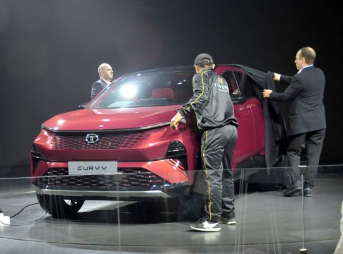 tata-motors-aragon-javier-lamban Tata Motors tiene pie y medio en Reino Unido