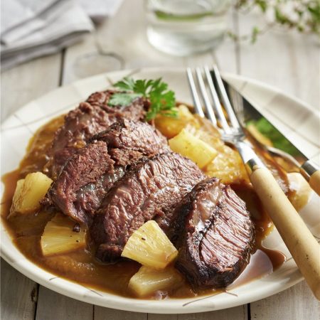 Carrilleras de ternera, paso a paso 15 Merca2.es Este es el momento de hacer el caldo de fondo de las carrilleras de ternera