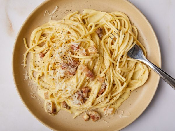 Los huevos, la parte fundamental de la carbonara