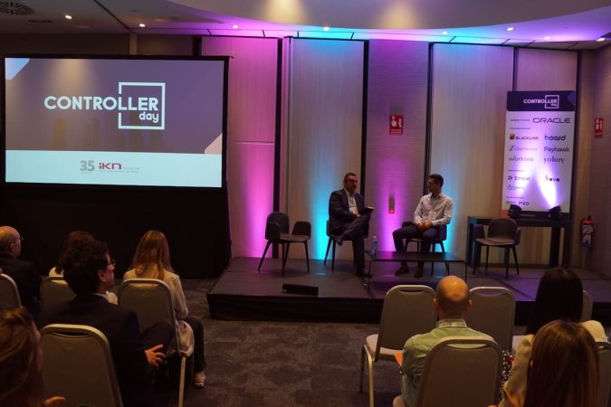 La figura del director financiero: líder estratégico, referencia y dueño del dato 1 Merca2.es Controlling Merca2.es