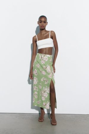 Falda con estampado floral Zara faldas Merca2.es