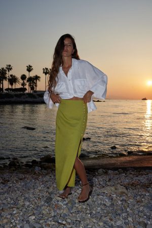 ¿Por qué Zara ha acertado con estas faldas midi?