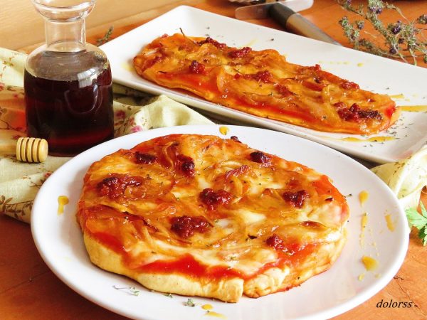 N. Pizza de sobrasada y miel Merca2.es