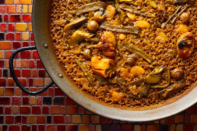 Socarrat de arroz a banda