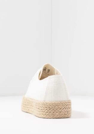 No busques más, porque las alpargatas planas son perfectas