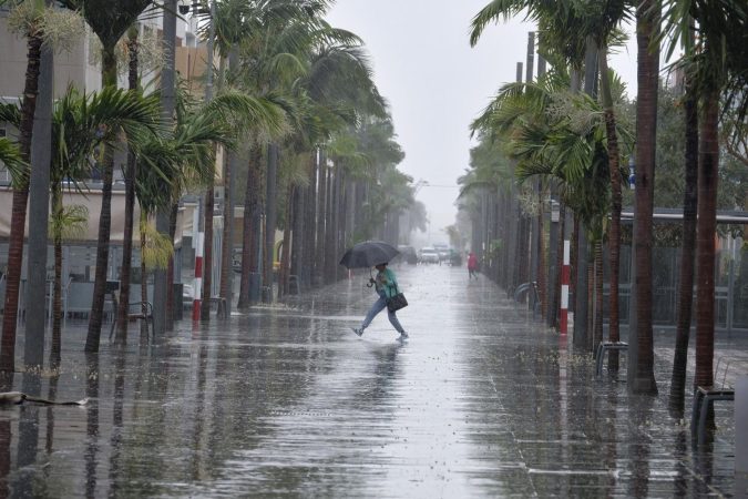 calle lluvia Merca2.es