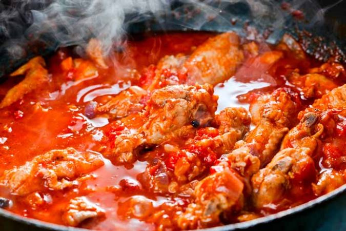 Anímate a preparar este clásico andaluz, Carne con tomate 32 Merca2.es carne tomate Merca2.es