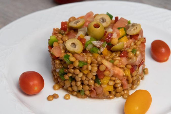 Preparación de la ensalada de lentejas
