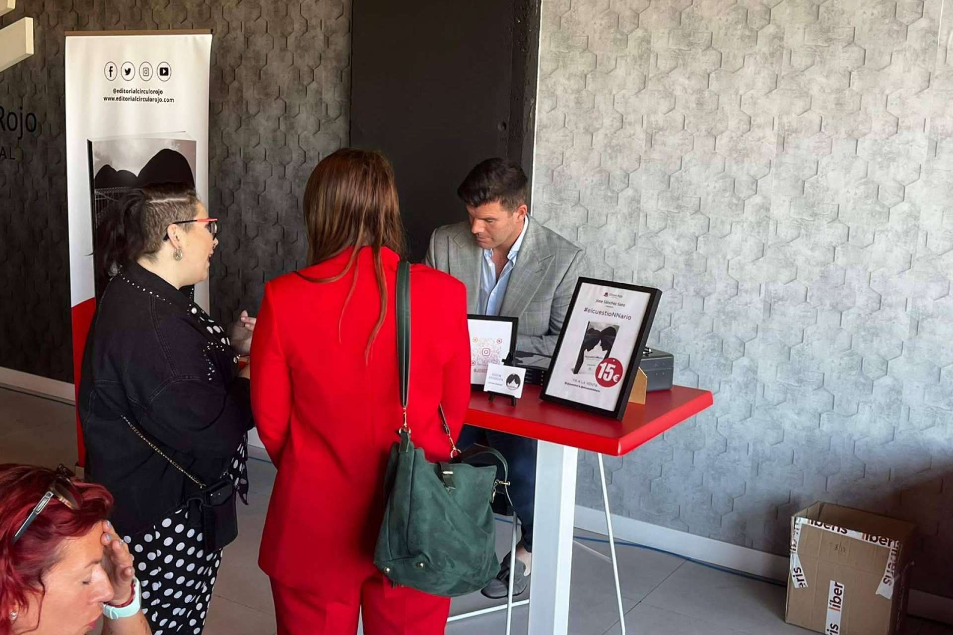 José Sánchez Sanz reta a sus lectores a adentrarse ‘#elcuestioNNario’, un libro para encontrar el amor