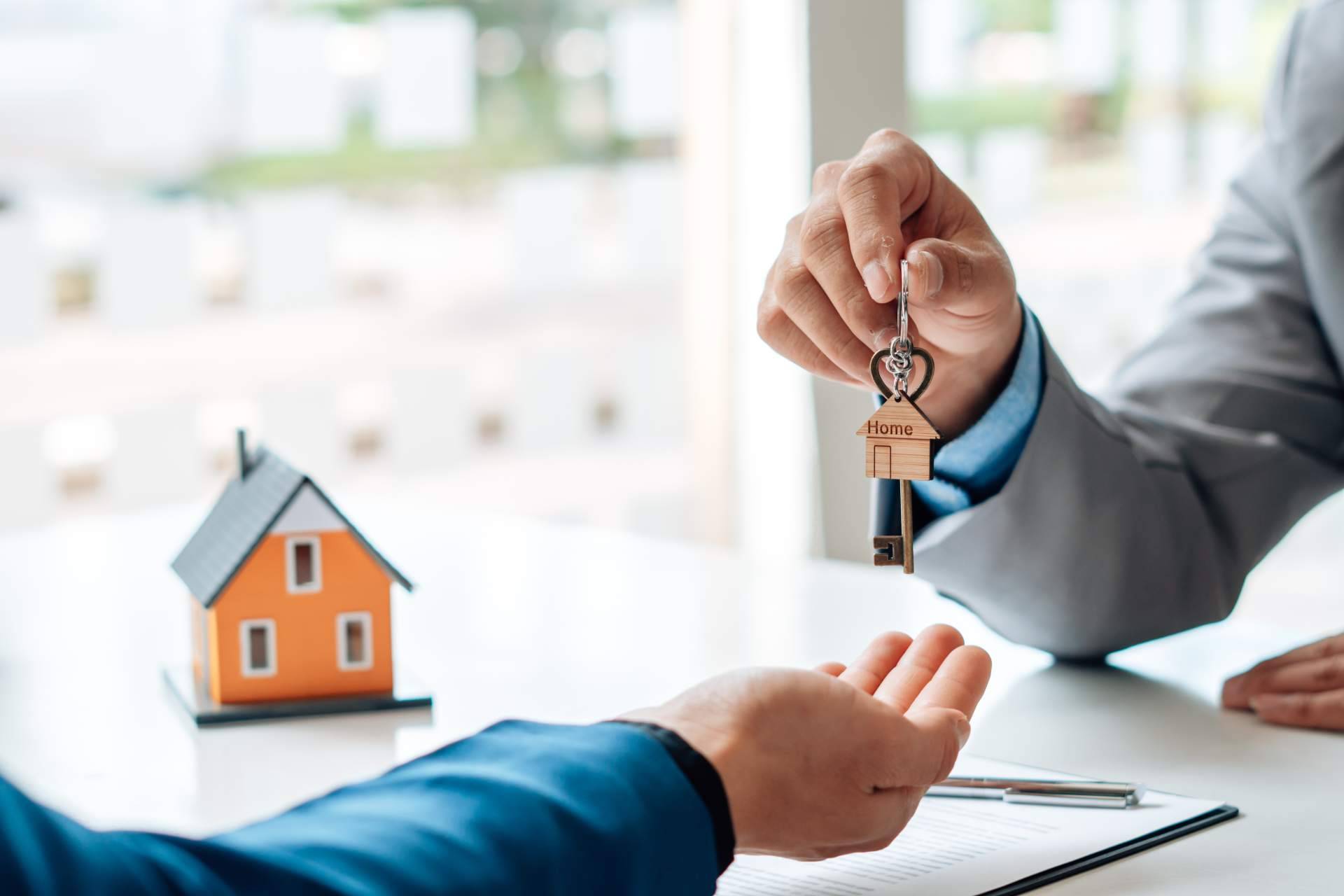 Inmocat transforma viviendas ‘sin alma’ en hogares de calidad