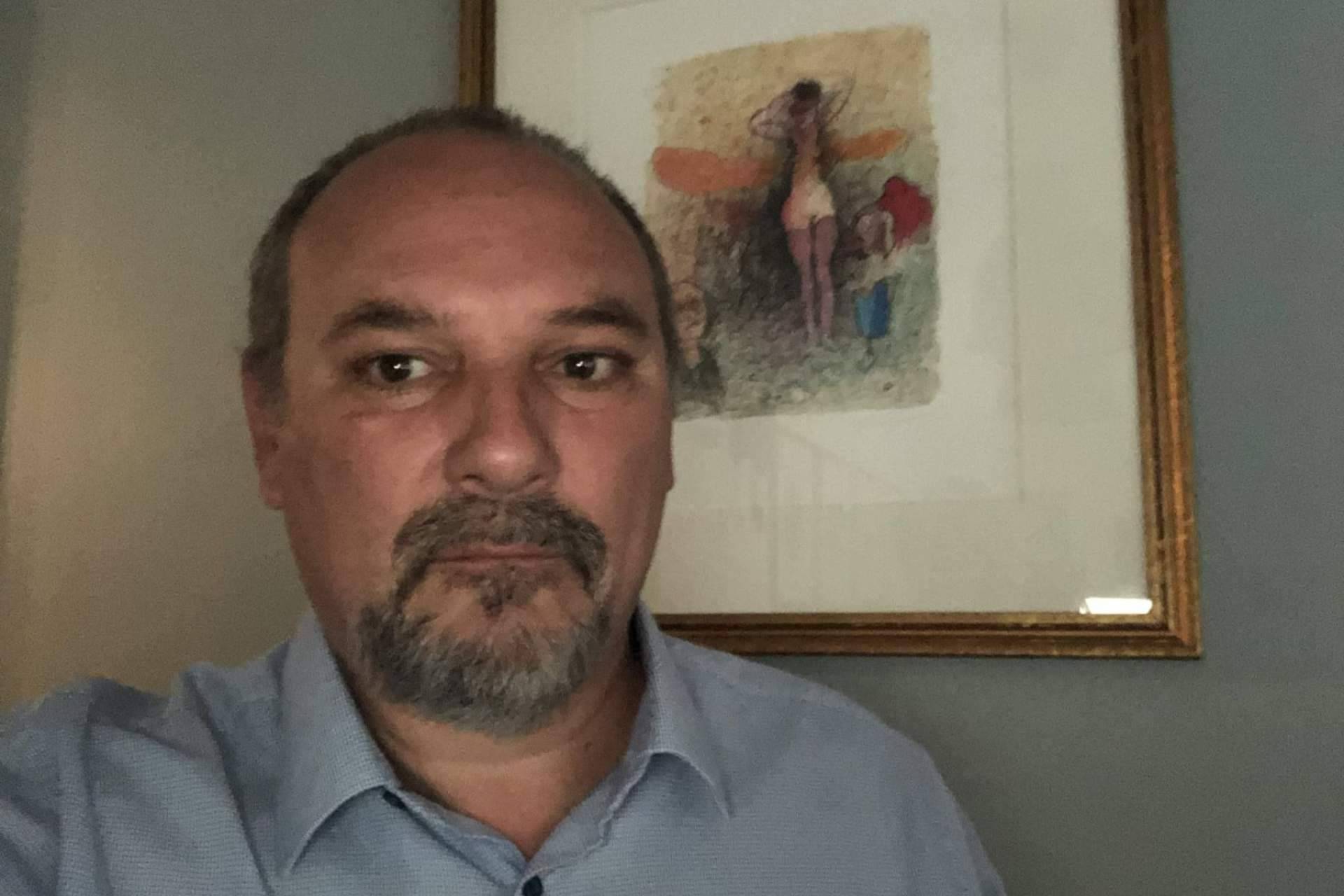 Mario Schilling es un abogado en Santiago de Chile
