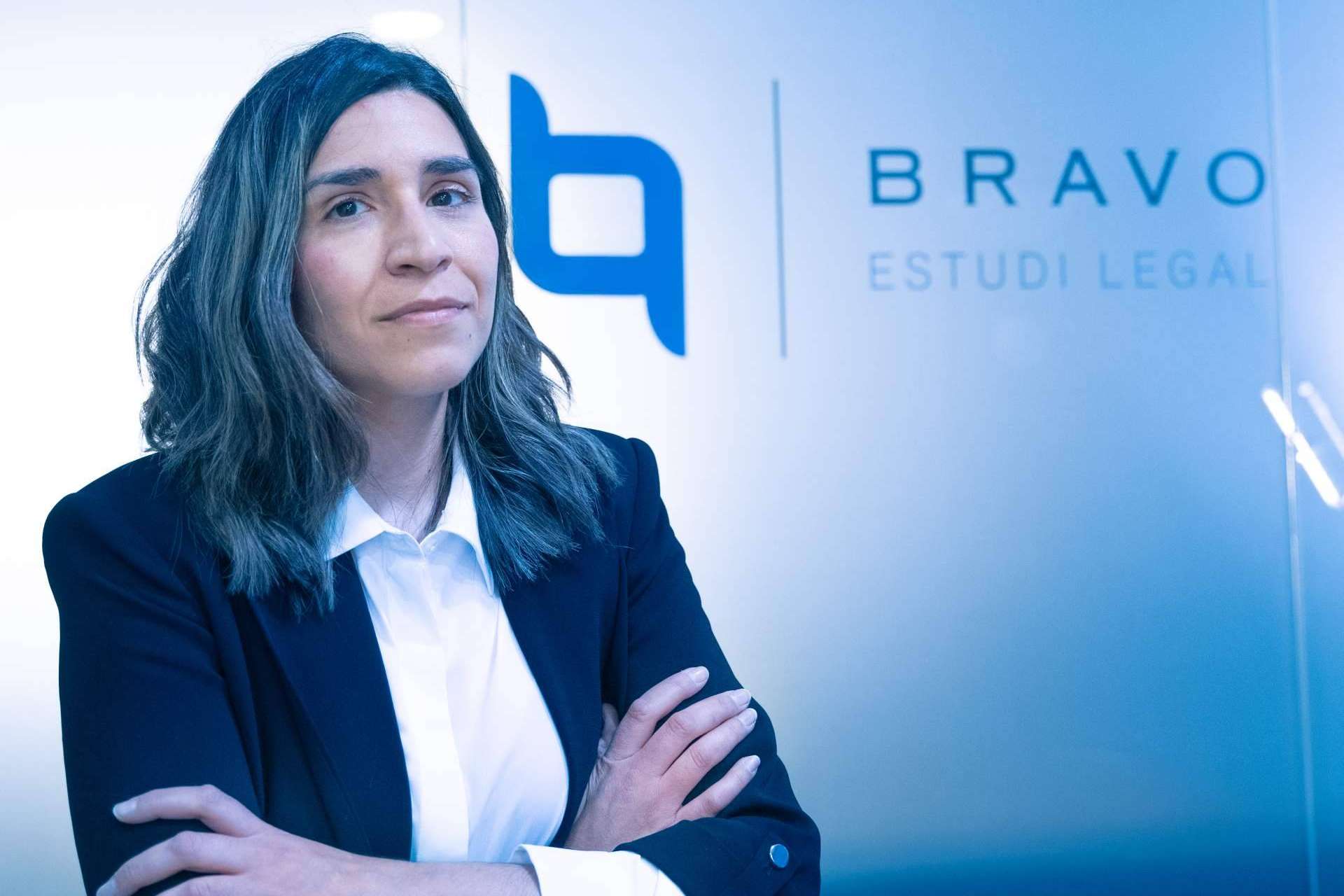 Bravo Advocats presenta a Érika Azadali Domínguez, abogada experta en derecho laboral