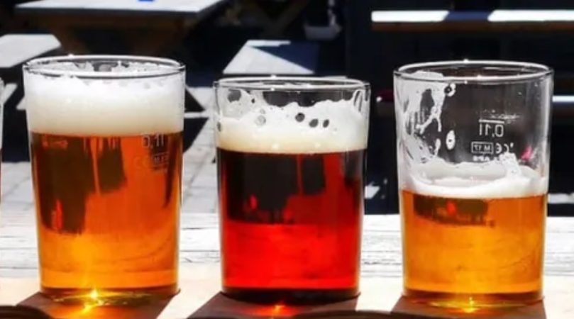 ¿Qué engorda más, la cerveza o el tinto de verano? 33 Merca2.es ¿Cuáles son los factores que hacen que aumenten las calorías y el alcohol?