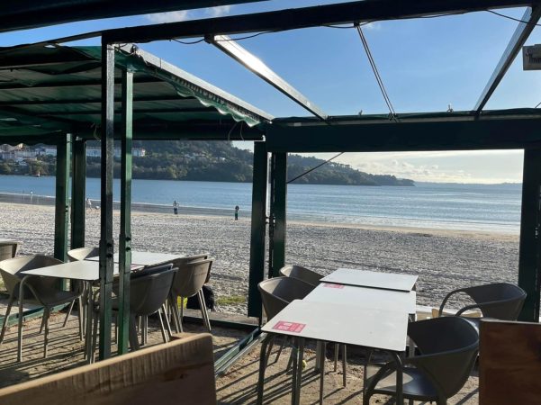 Los mejores chiringuitos de playa donde disfrutar de una experiencia de lujo junto al mar 10 Merca2.es pinares Merca2.es