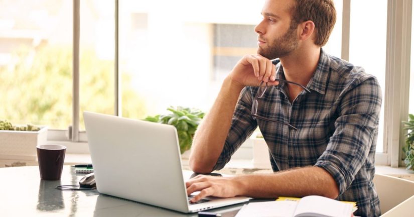 Juan y Sergio nos explican cómo dejar de procrastinar: “Todo nace de los hábitos, de los pensamientos y de las decisiones que tomas cada día” 1 Merca2.es De procrastinar a la acción: hábitos que transforman la rutina