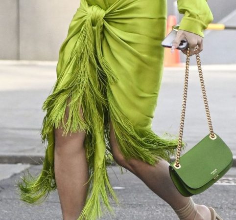 La prenda que va a triunfar este verano ya está en Springfield y Primark 43 Merca2.es screenshot www.elle .com 2023.06.07 10 42 33 Merca2.es