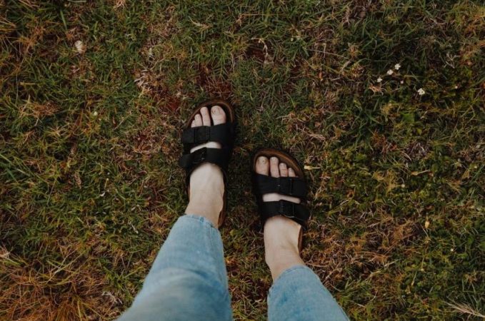 ¿Buscando las sandalias adecuadas?