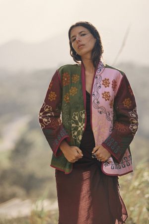 Cazadora con bordados