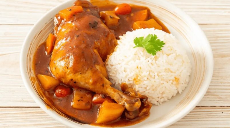 Una receta de estofado de pollo versátil