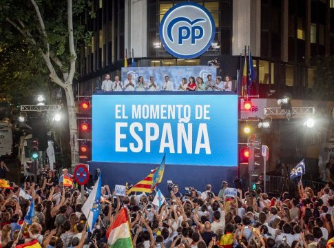 EuropaPress_5350851_i_del_candidato_pp_presidencia_gobierno_espana_alberto_nunez_feijoo