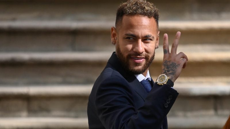 Una influencer brasileña asegura que Neymar Jr. mantuvo una relación sexual con un hombre 13 Merca2.es Imagen de Neymar Jr.