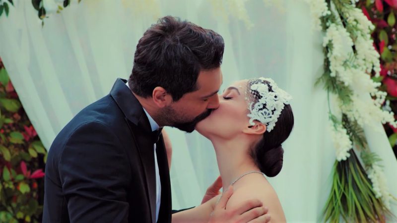 La boda de Alihat y Zeynep en Pecado Original Merca2.es