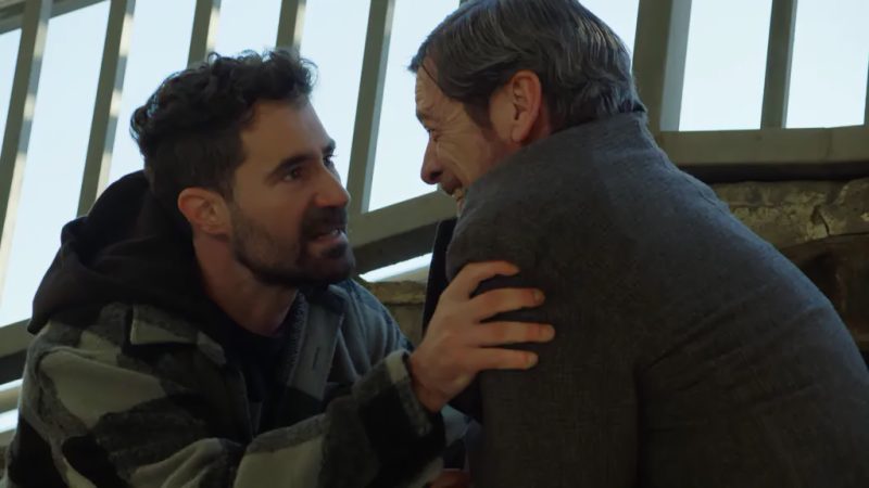 Mario se enfrenta a Enrique