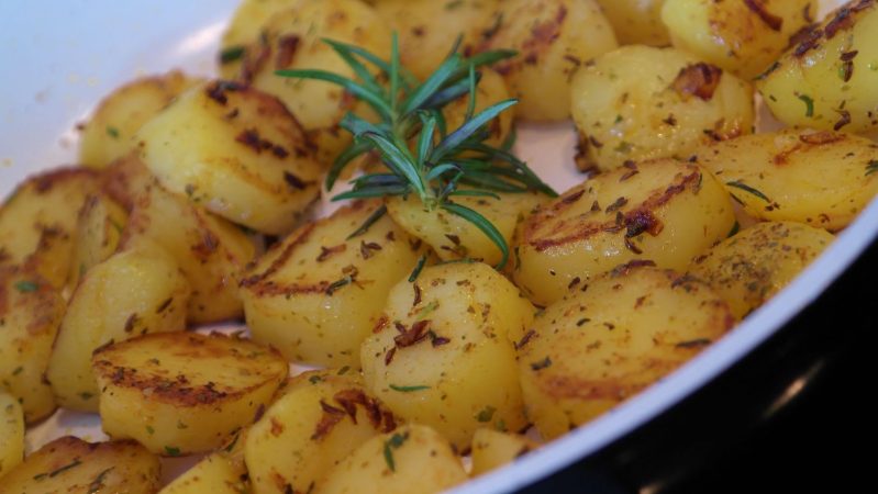 Patatas en ajopollo 3 Merca2