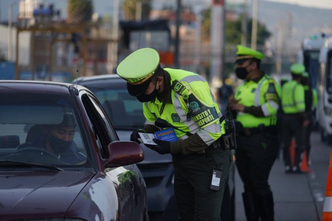 Policia o la Guardia Civil 5 Merca2.es