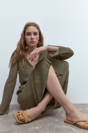 Sandalias con tachas