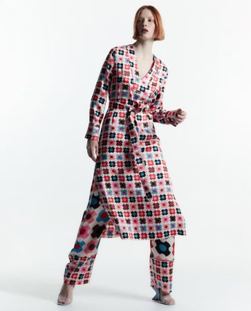 Vestido con estampado geométrico