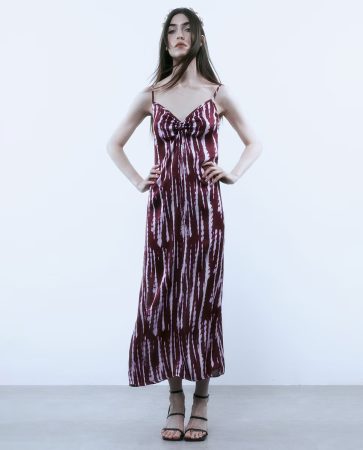 Vestido lencero fruncido de Sfera