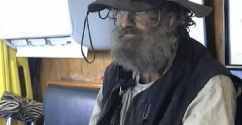 Sobrevive tres meses a la deriva en alta mar con su perra y poco más 65 Merca2.es Un relato realmente increíble, a la deriva en alta mar