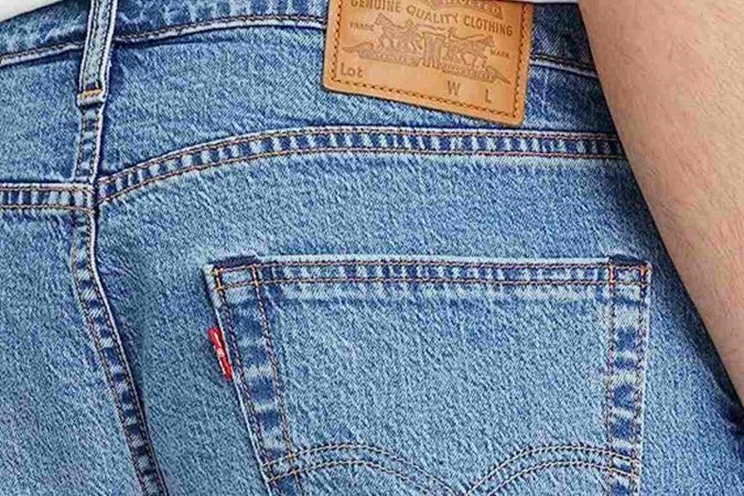 Los aranceles no frenan a Levi’s: crecimiento sólido, márgenes récord y previsiones al alza para 2026 2 Merca2.es Amazon Jeans Levi's pantalones