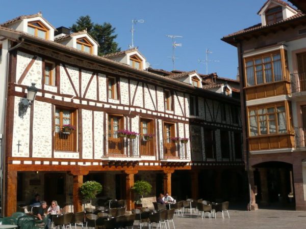 ¿A dónde huir de la ola de calor? Estos son los pueblos más frescos de España 19 Merca2.es ezcaray Merca2.es