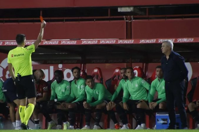 El 'culpable' es el entrenador, una nueva regla en el fútbol