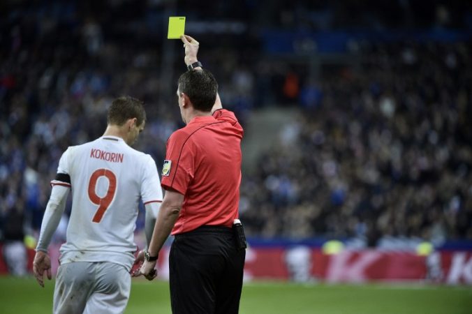 Medidas disciplinarias en las nuevas reglas del fútbol