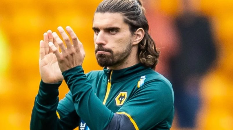 Pero, su equipo también va a cobrar