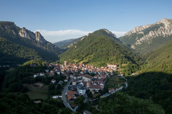 ¿A dónde huir de la ola de calor? Estos son los pueblos más frescos de España 20 Merca2.es isaba Merca2.es