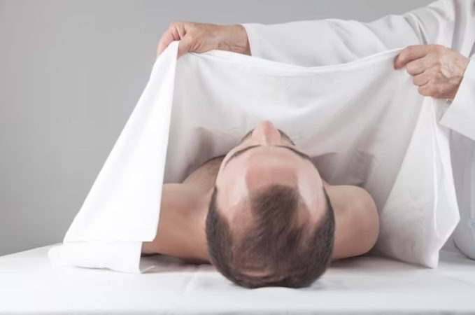 ¿Cuántas versiones existen del caso del paciente muere practicando sexo?