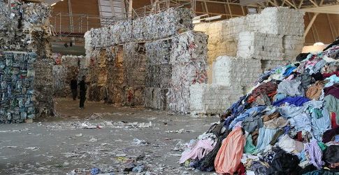 Bruselas encarecerá el precio de la ropa y enfada al sector textil Bruselas encarecerá el precio de la ropa y enfada al sector textil