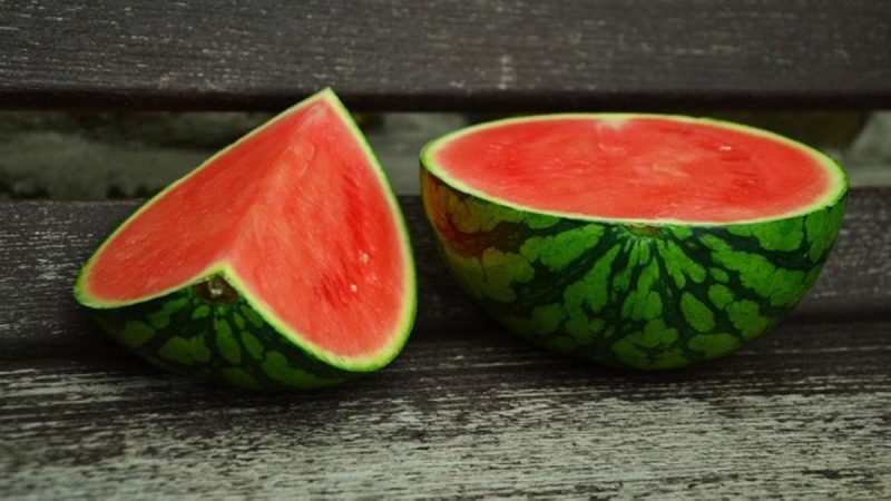 La OCU lo deja claro: esta fruta tan popular es la peor que puedes comprar en verano en el supermercado 29 Merca2.es Pérdida de nutrientes y textura